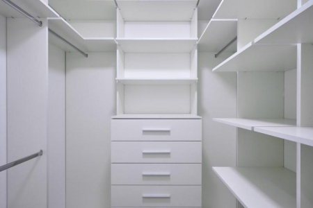 Dressing sur-mesure : optimisez votre espace de rangement